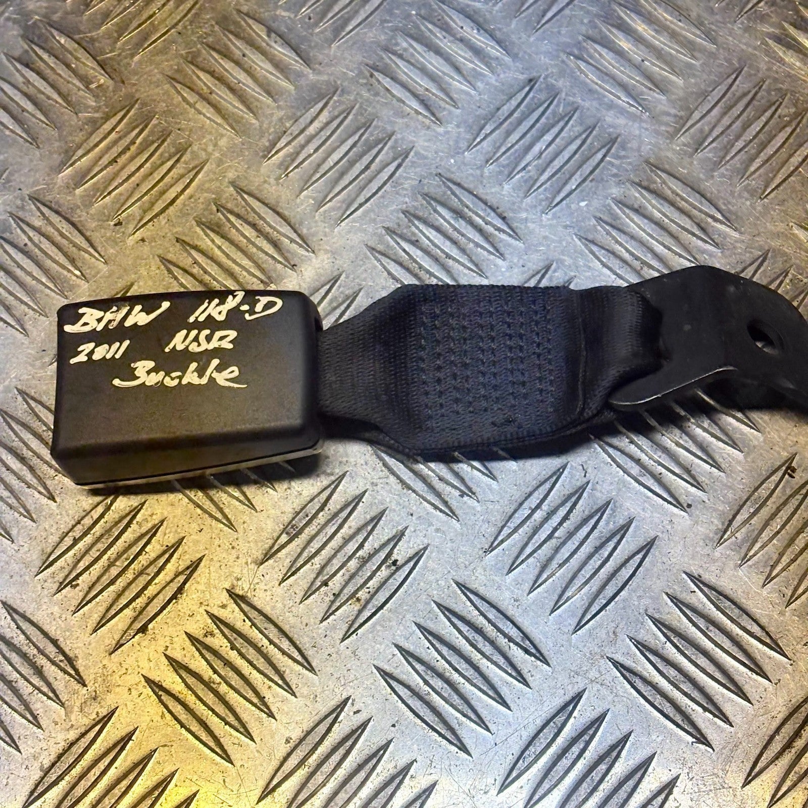 BMW 118 2011 Left Passenger Ns Rear Seat Belt Stalk Buckle 603 8539 00 H