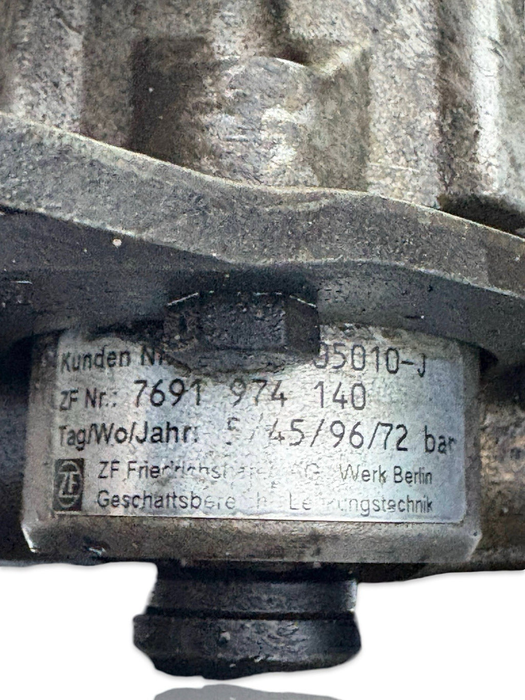 ORIGINAL ZF STEERING PUMP TOYOTA CARINA-7691974140