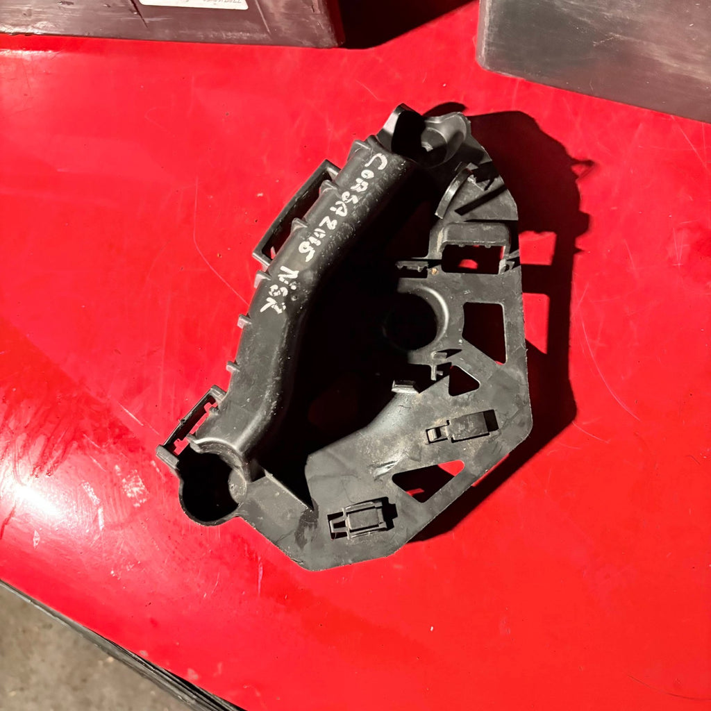 OPEL Corsa 2015 Rear Left Bumper Bracket 13399579