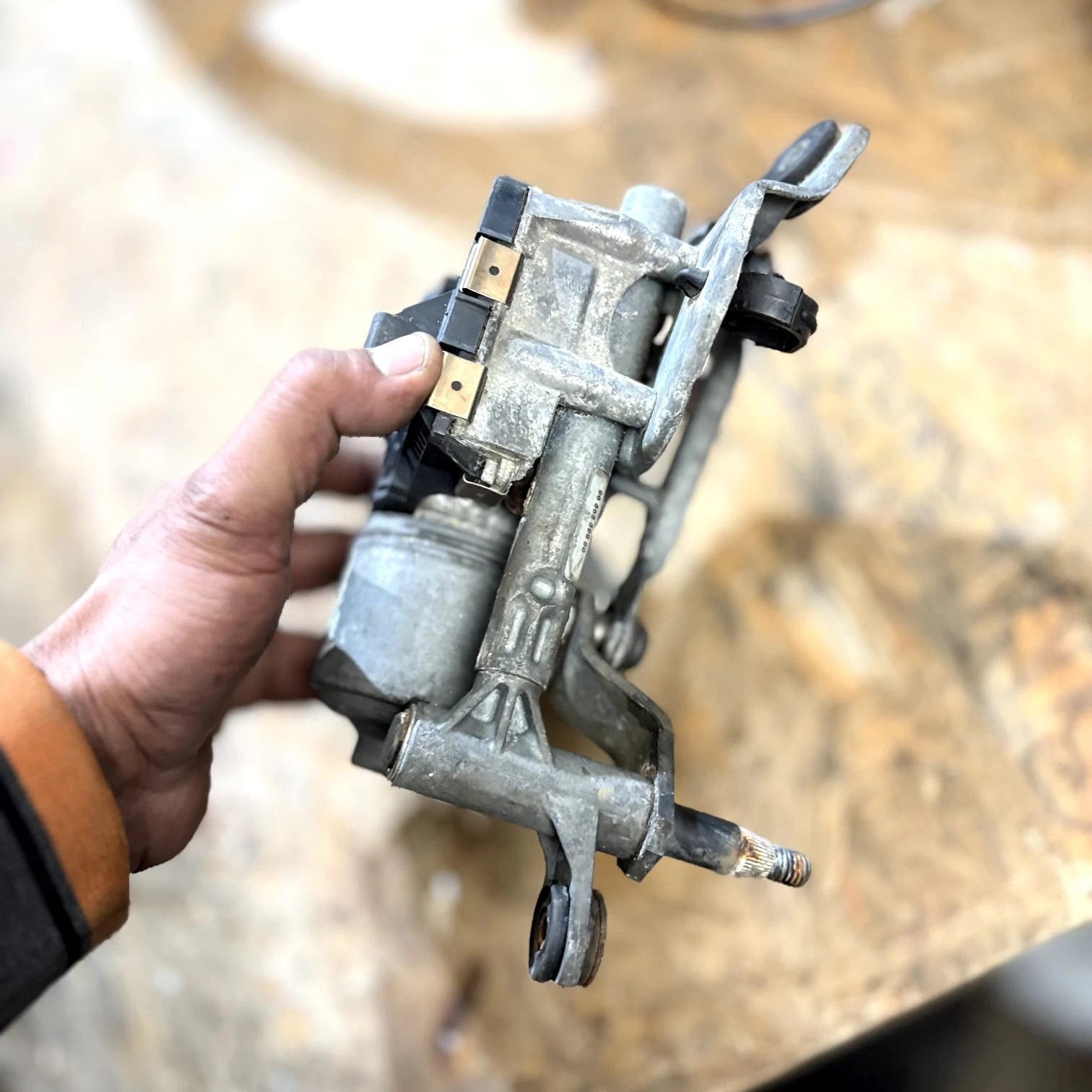 PEUGEOT 407 2004-2011 PASSENGER FRONT LEFT WIPER MOTOR 1137328135 KST13589