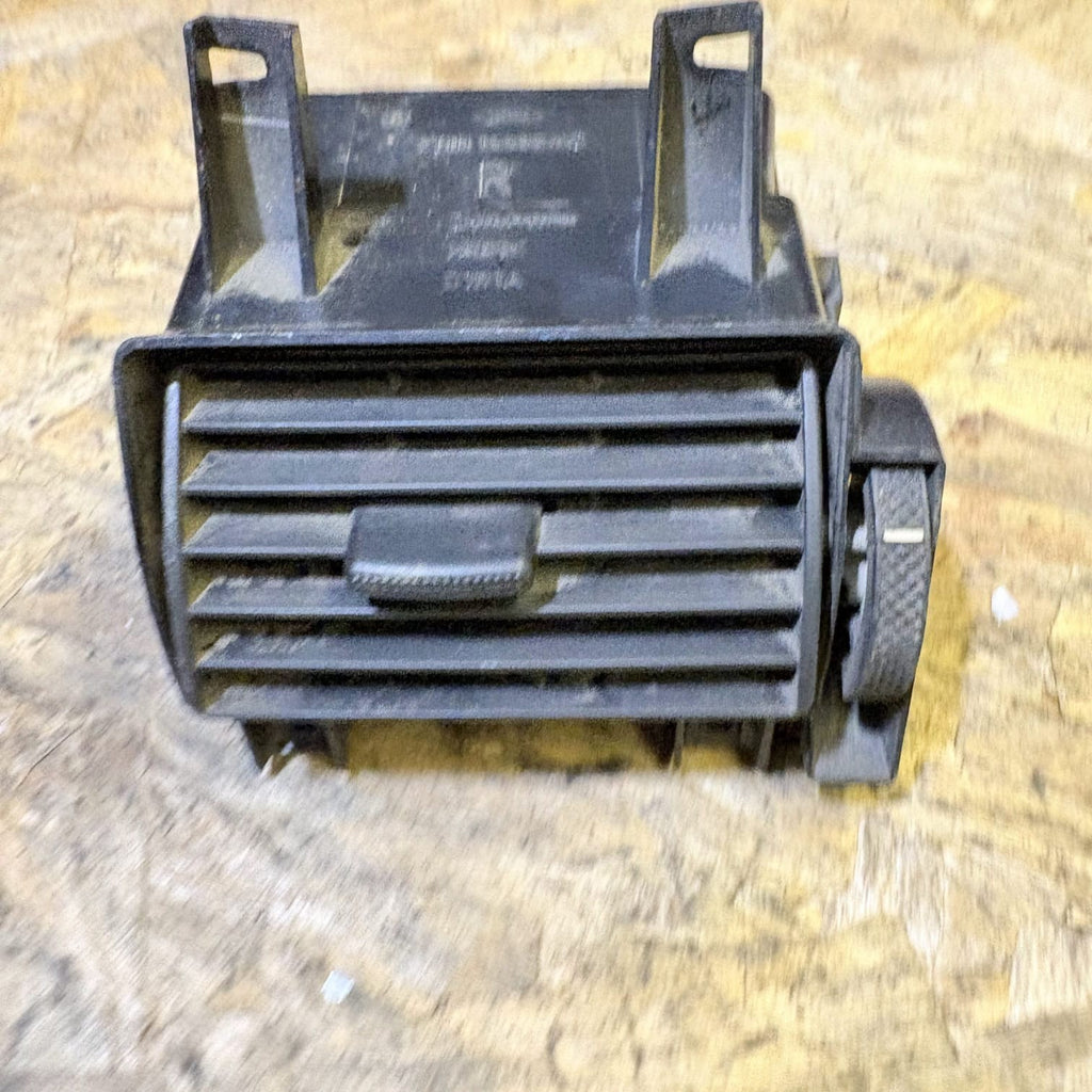 FORD TRANSIT CONNECT 2000-2006 RIGHT DRIVER SIDE DASH VENT 2T1H19893AC