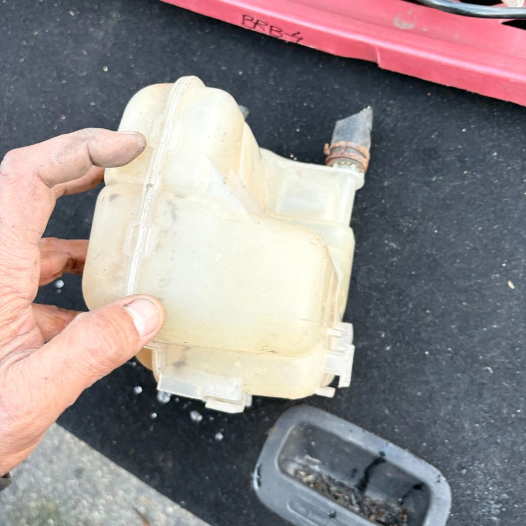 CHEVROLET CRUZE 2009-2017 RADIATOR COOLANT EXPANSION HEADER TANK & CAP