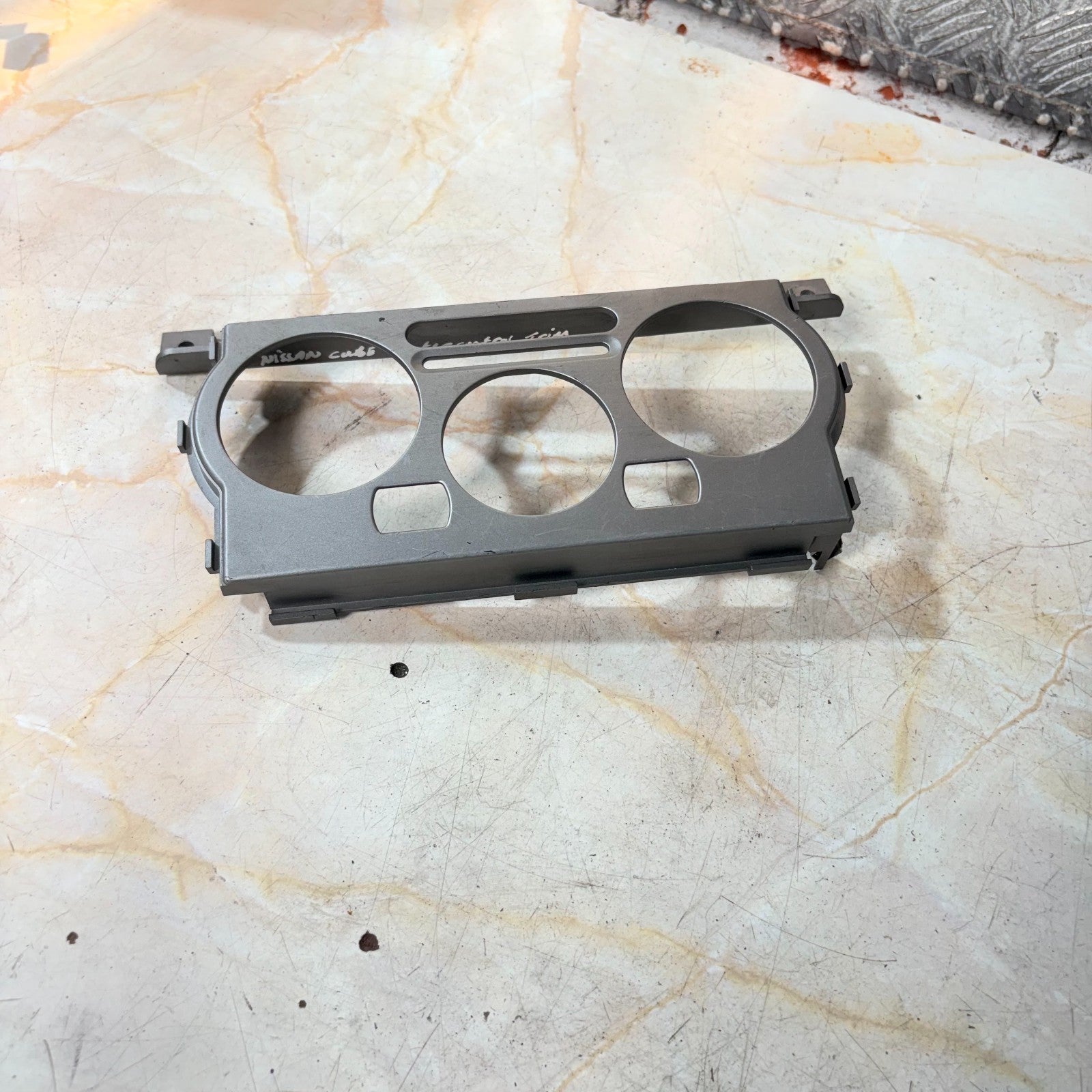 2004 NISSAN CUBE CENTRE CONSOLE HEATER CONTROLS SURROUND TRIM