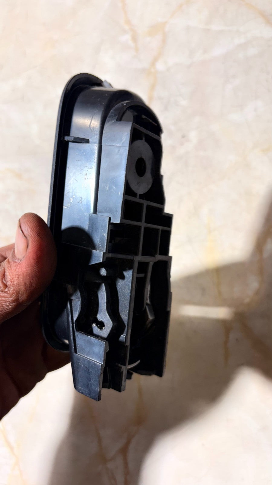 2007-2014 MAZDA 2 DOOR HANDLE FRONT RIGHT DRIVER SIDE