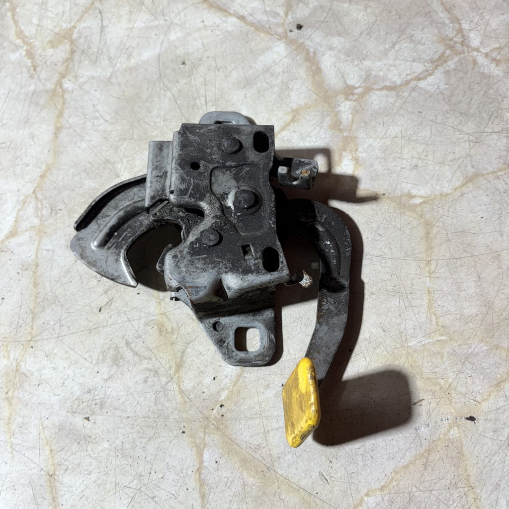 2003 MINI COOPER PETROL FRONT BONNET CATCH LOCK