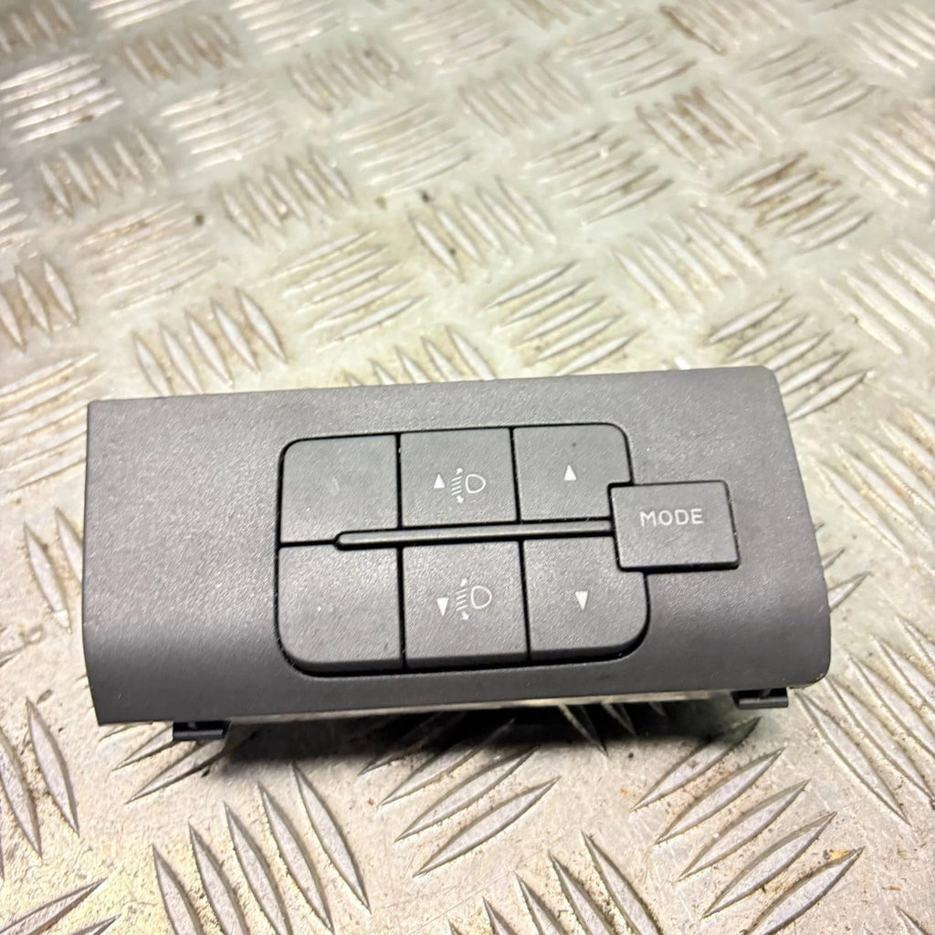 2010 Peugeot Boxer MITO HEADLIGHT SWITCH B569