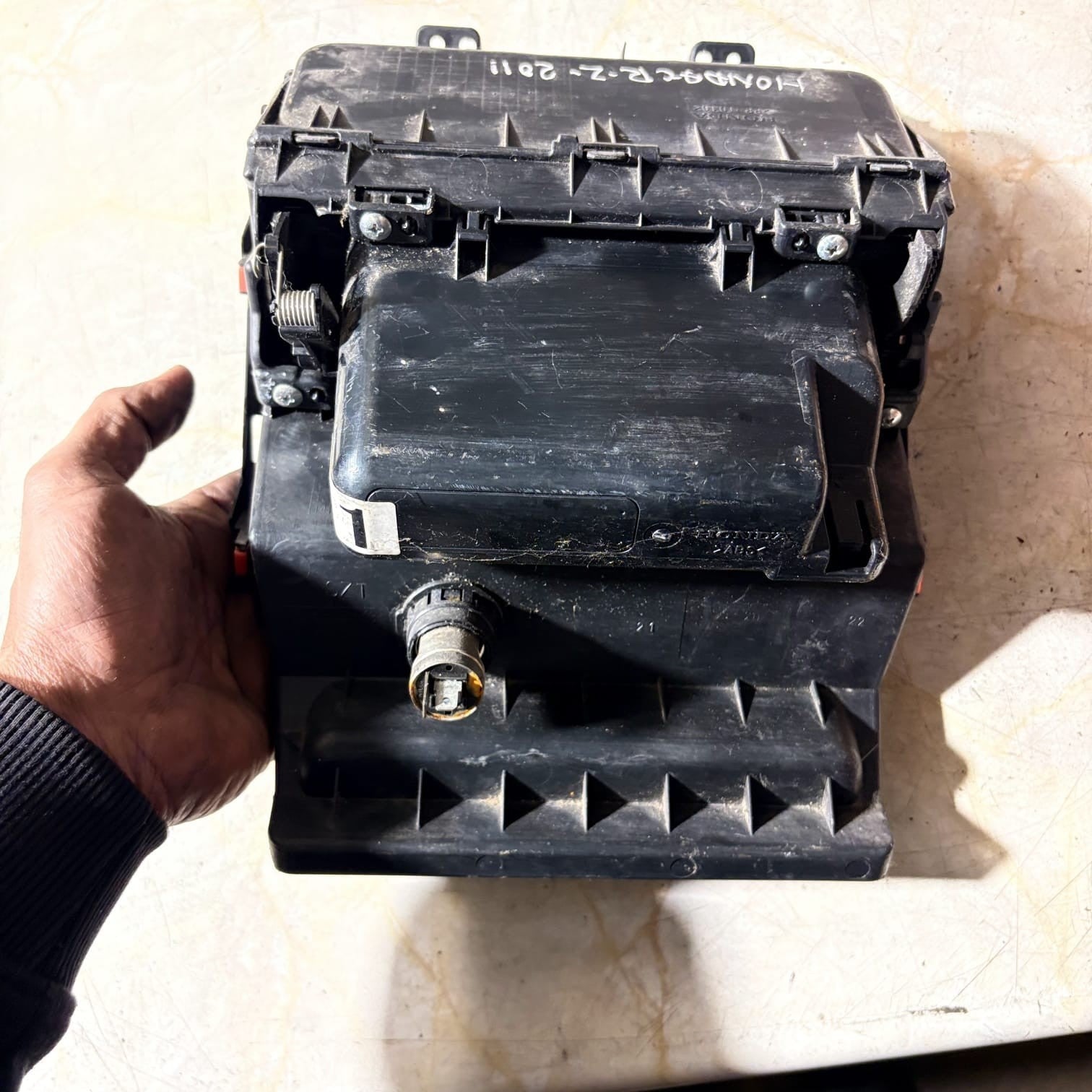 HONDA CRZ MK1 DASHBOARD STORAGE COMPARTMENT 77292-SZT-G 2011