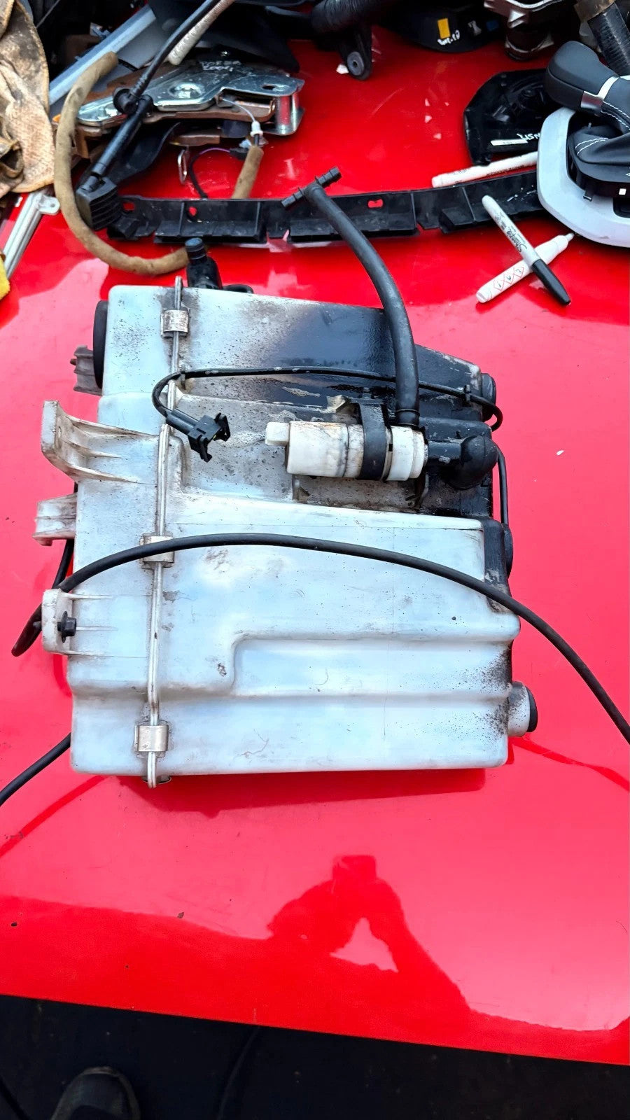 Kia Sorento 2002-2009 Windscreen Washer Bottle Reservoir Tank 984003E000