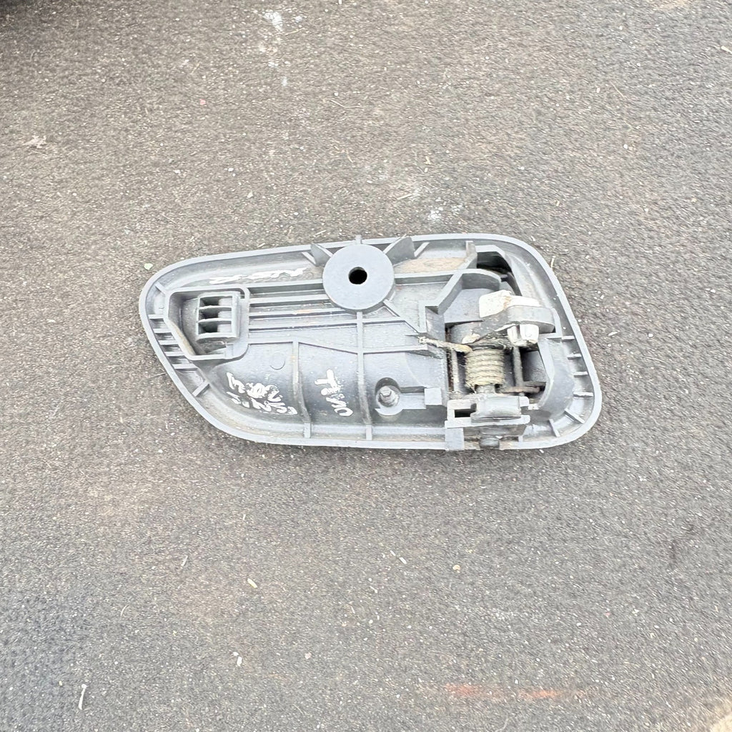 Passenger Side Rear NSR HANDLE INTERIOR SUZUKI IGNIS 2004