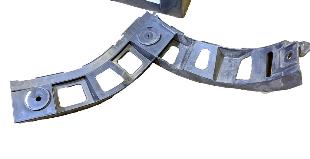 Volkswagen Tiguan 2007-2015 Rear Right Driver Side Bumper Bracket 5N0.807.394.A
