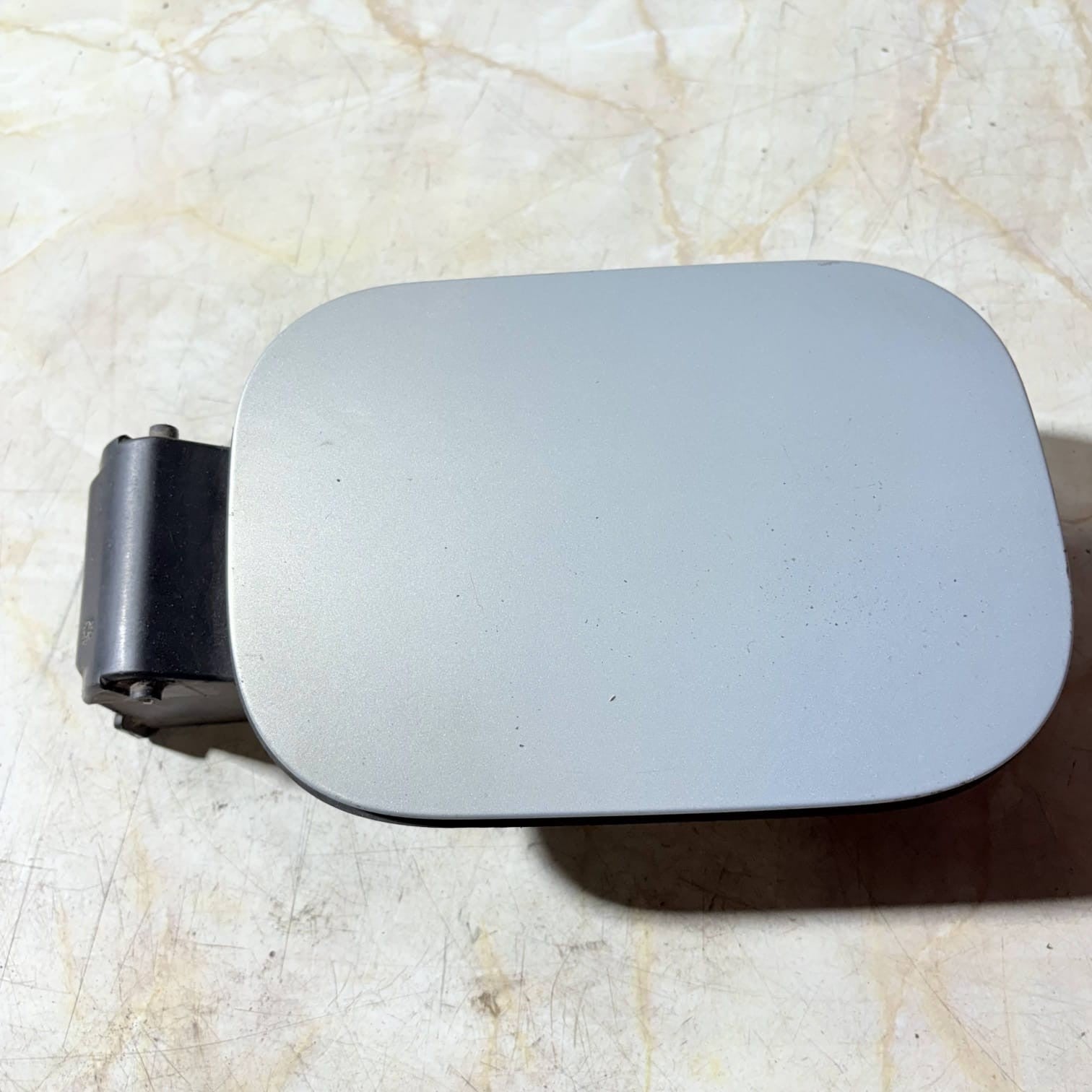 RENAULT MEGANE MK2 2004 FUEL FILLER FLAP DIESEL GREY 103H 8200139543