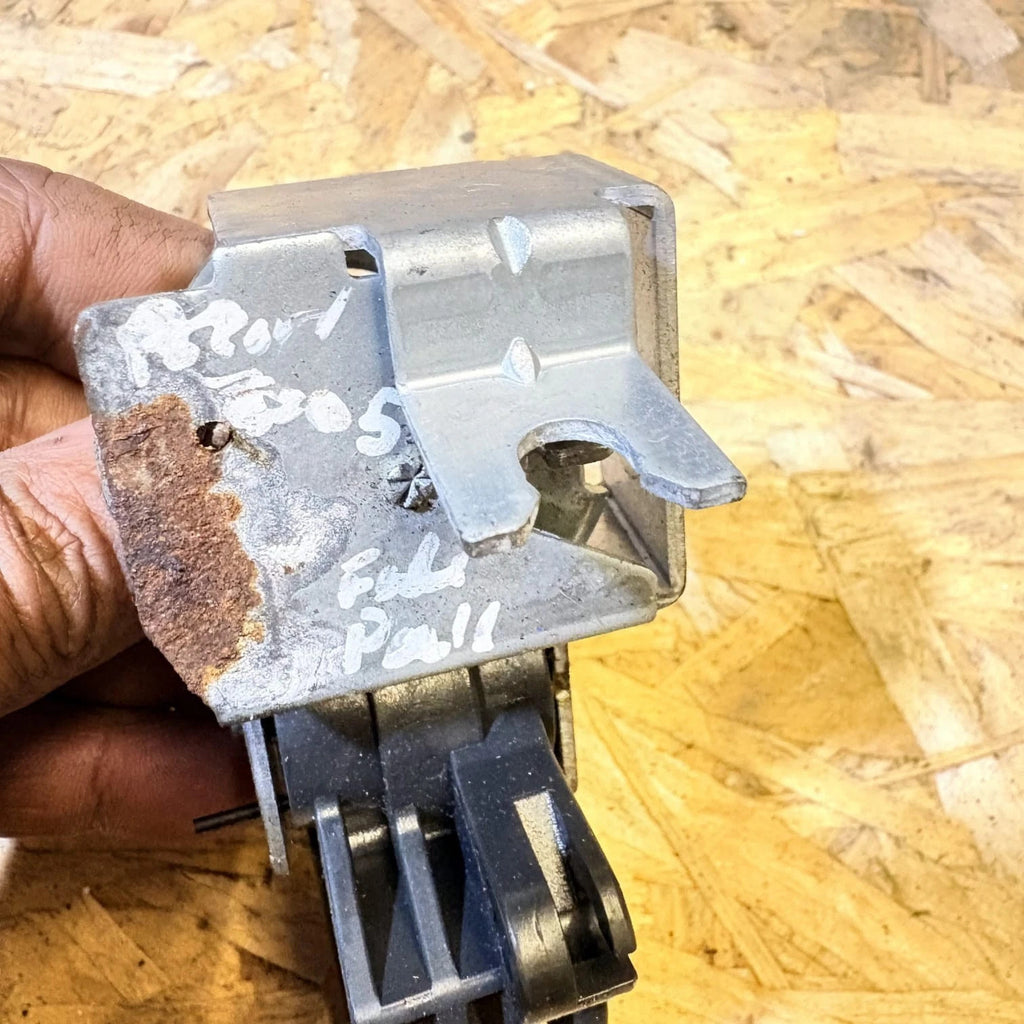 Honda Accord Fuel Flap Release Pull Lever Handle 2005