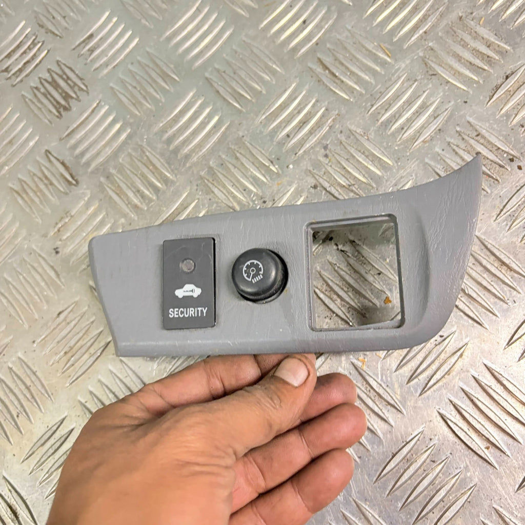 Toyota Rav4 Dash light adjusting switch (2000-2005)