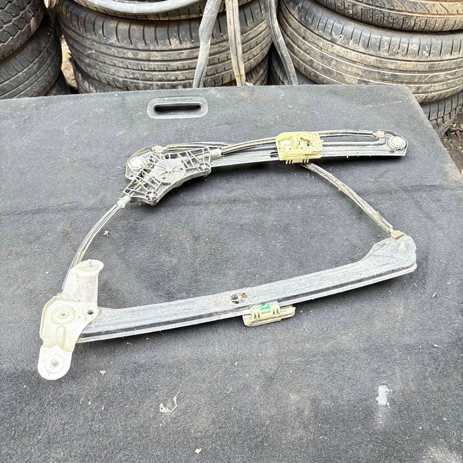 VW Polo 9N3 2005-2009 5-Door Front Right Driver Window Regulator 6Q4837462G