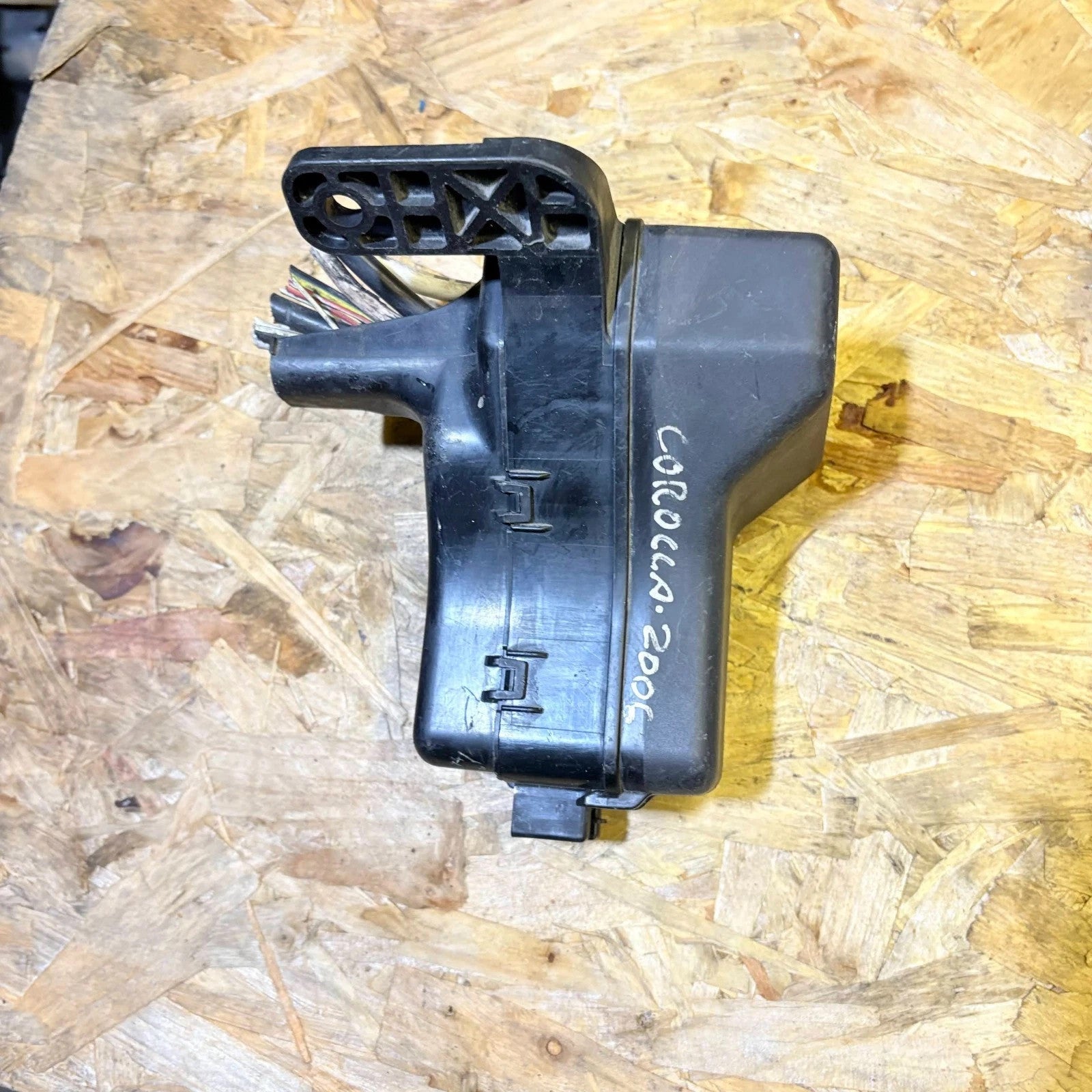 Fuse box for Toyota Corolla 2006