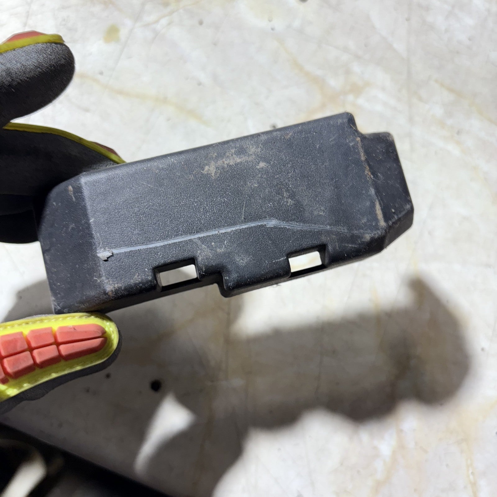 Vauxhall Astra 2012 Fuse Box Cover 13302322 C11000091