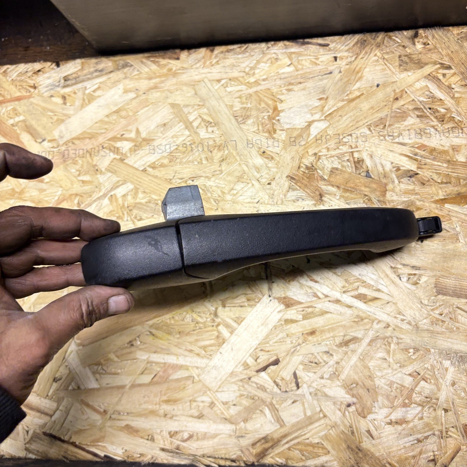 DODGE CALIBER 2006-2011 5DR REAR PASSENGER LEFT NEARSIDE EXTERIOR DOOR HANDLE