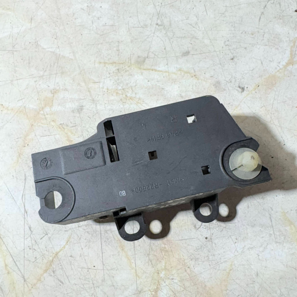 3M51R22600 DRIVER REAR INTERIOR HANDLE FOR FORD FOCUS 2007