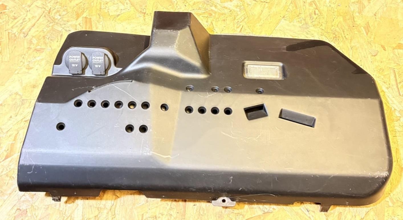 PORSCHE CAYENNE PASSENGER FRONT  SIDE UNDER DASH PANEL 7L5815173A 2004