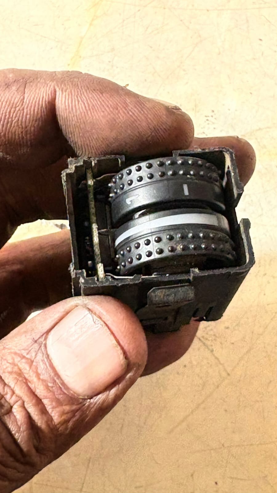 VOLKSWAGEN BORA MK1 1.9 TDI HEADLIGHT ADJUSTMENT SWITCH 1J0941333A