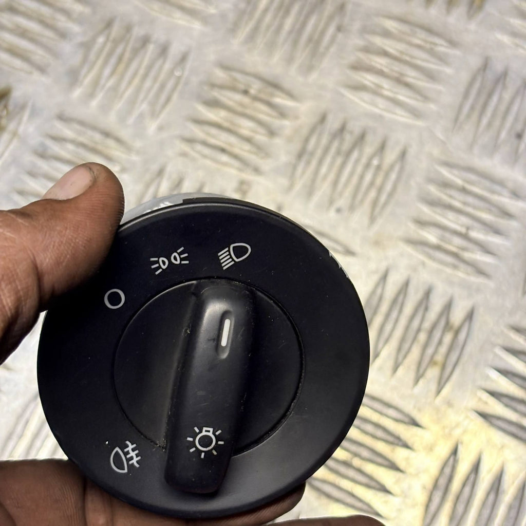 VW POLO 6R HEADLIGHT SWITCH 6R0941531D 2012