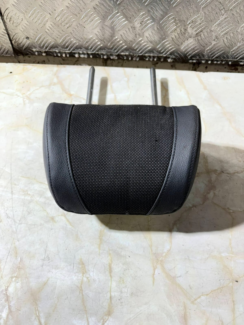 BMW E90 E91 LCI Front Seat Headrest Left Right N/O/S Head Rest Leather