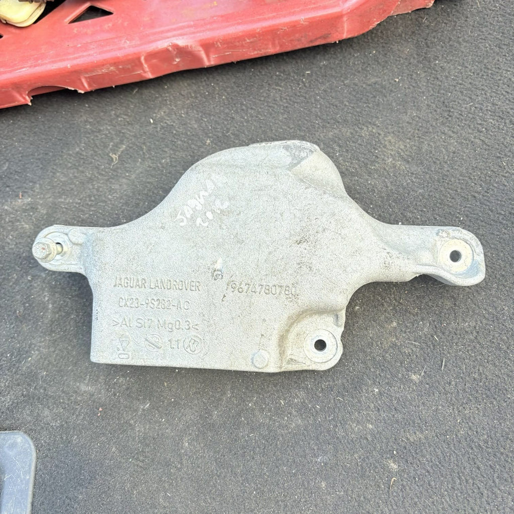 JAGUAR XF X250 2011-2015 2.2D DIESEL ENGINE MOUNTING BRACKET 9674780780