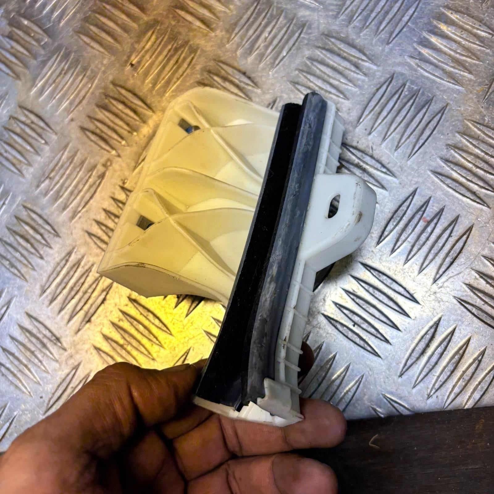 Peugeot 208 2017 Window Guide Channel Driver Side Front