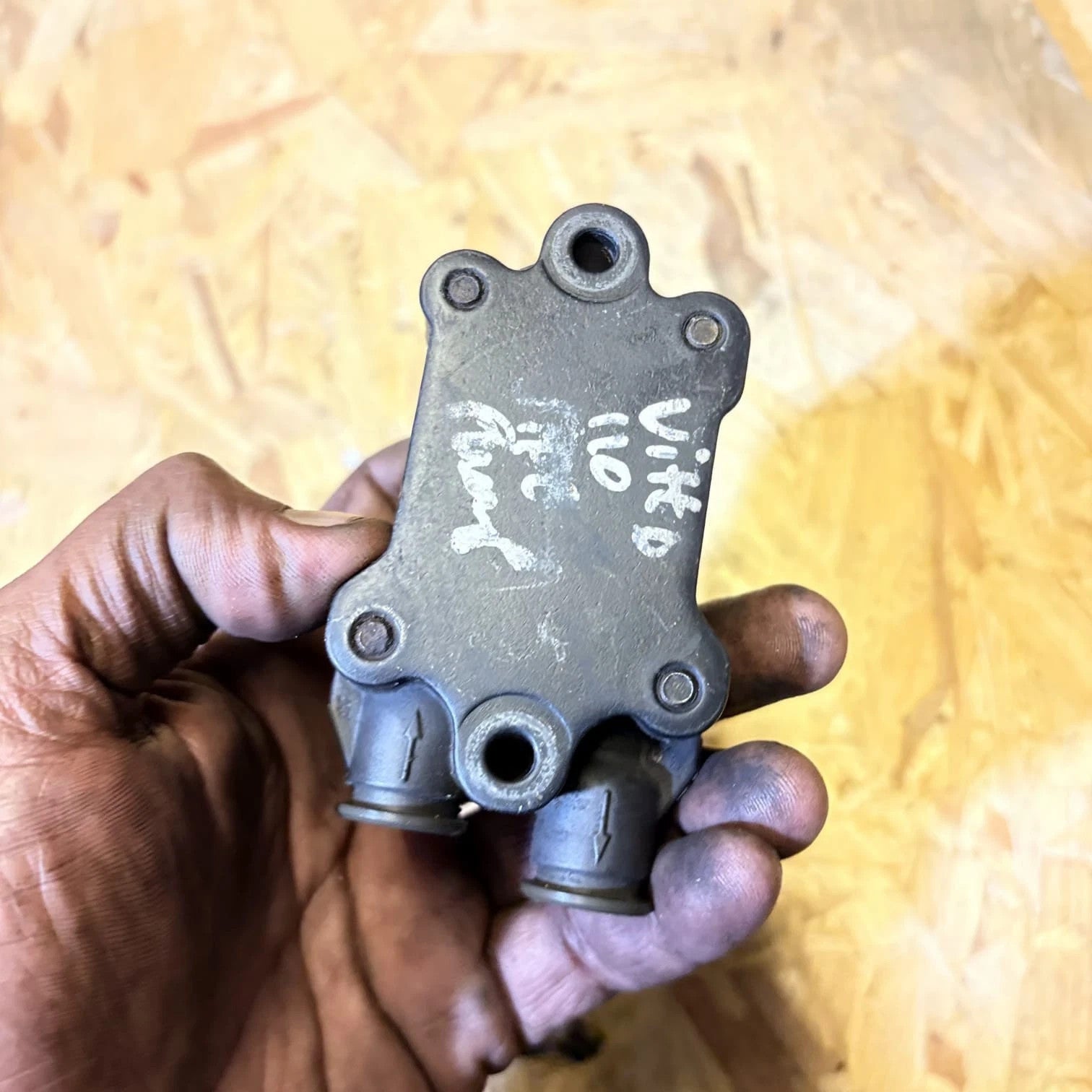 Mercedes Vito 0440 020 088 Engine Fuel Pump Electric Car Replacement Bosch