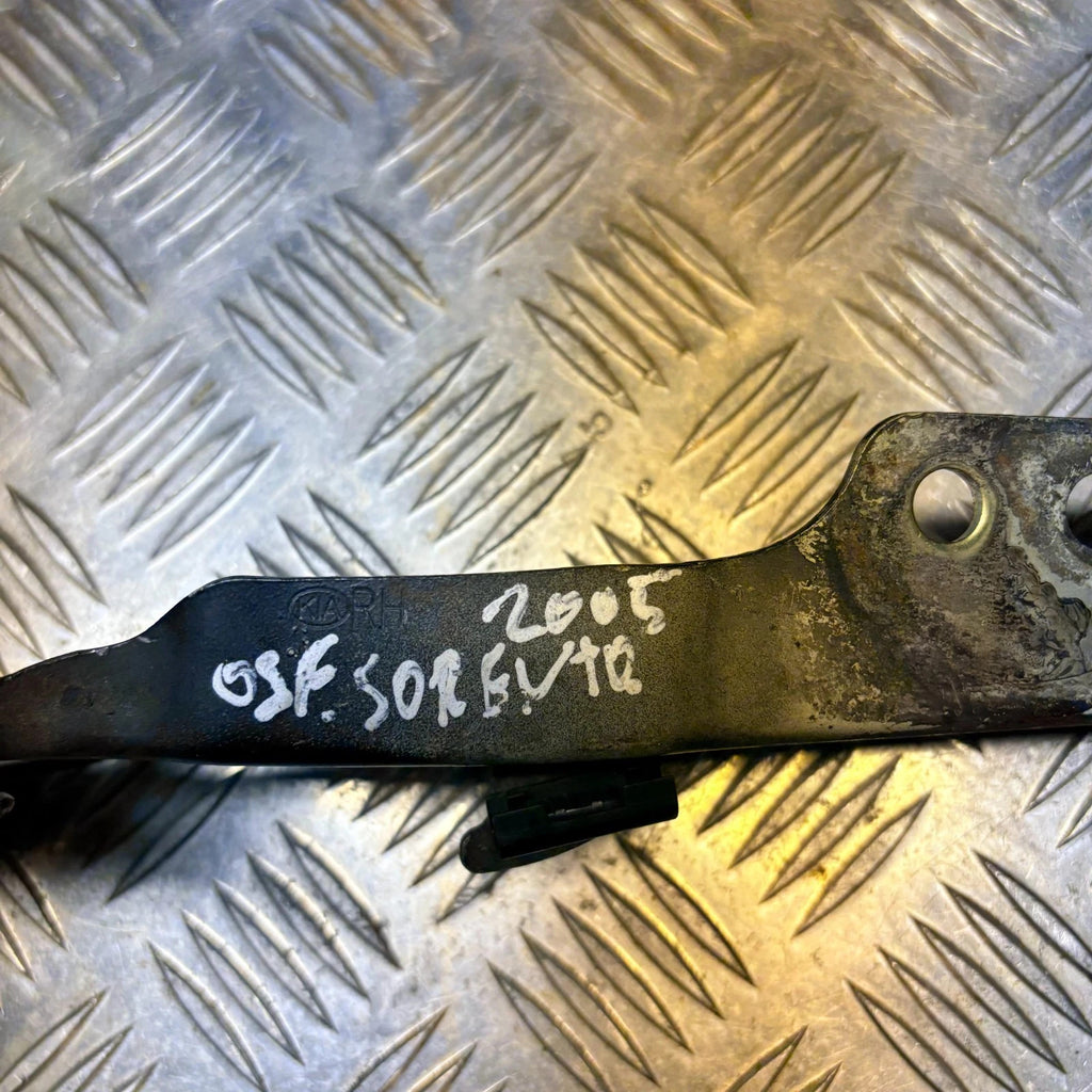 KIA SORENTO 2002-2009 Front Right Bonnet Hinge
