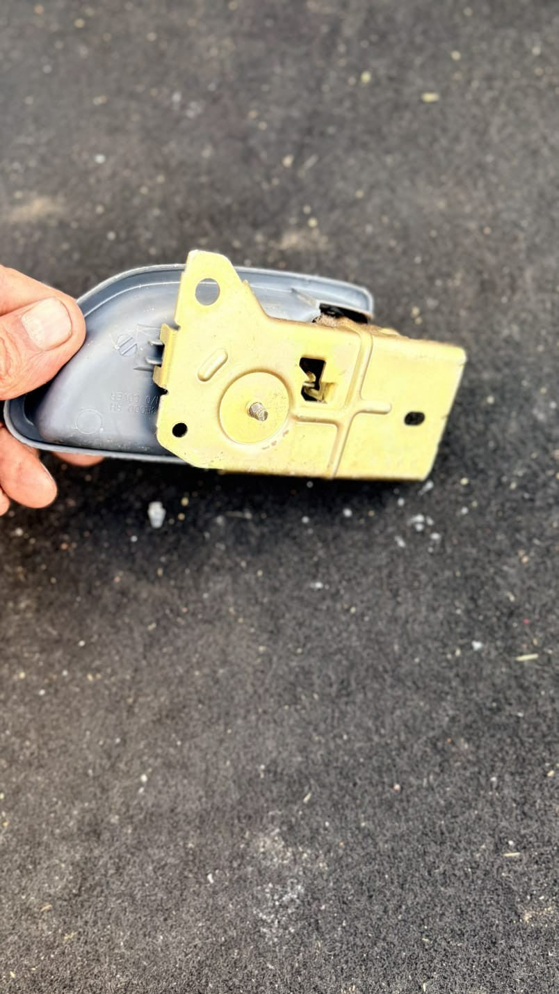 Kia Sorento rear drivers side back door interior handle