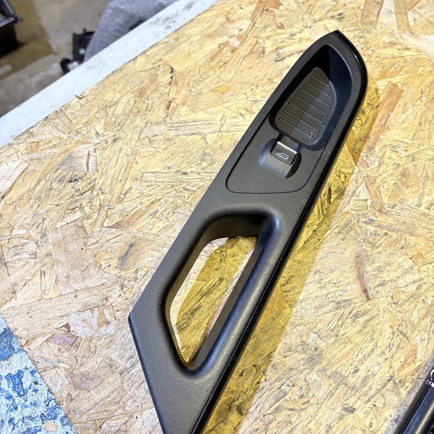 Ford B-Max MK1 2012-2017 Front Left Door Handle Window Switch AV11-R240A41-BDW
