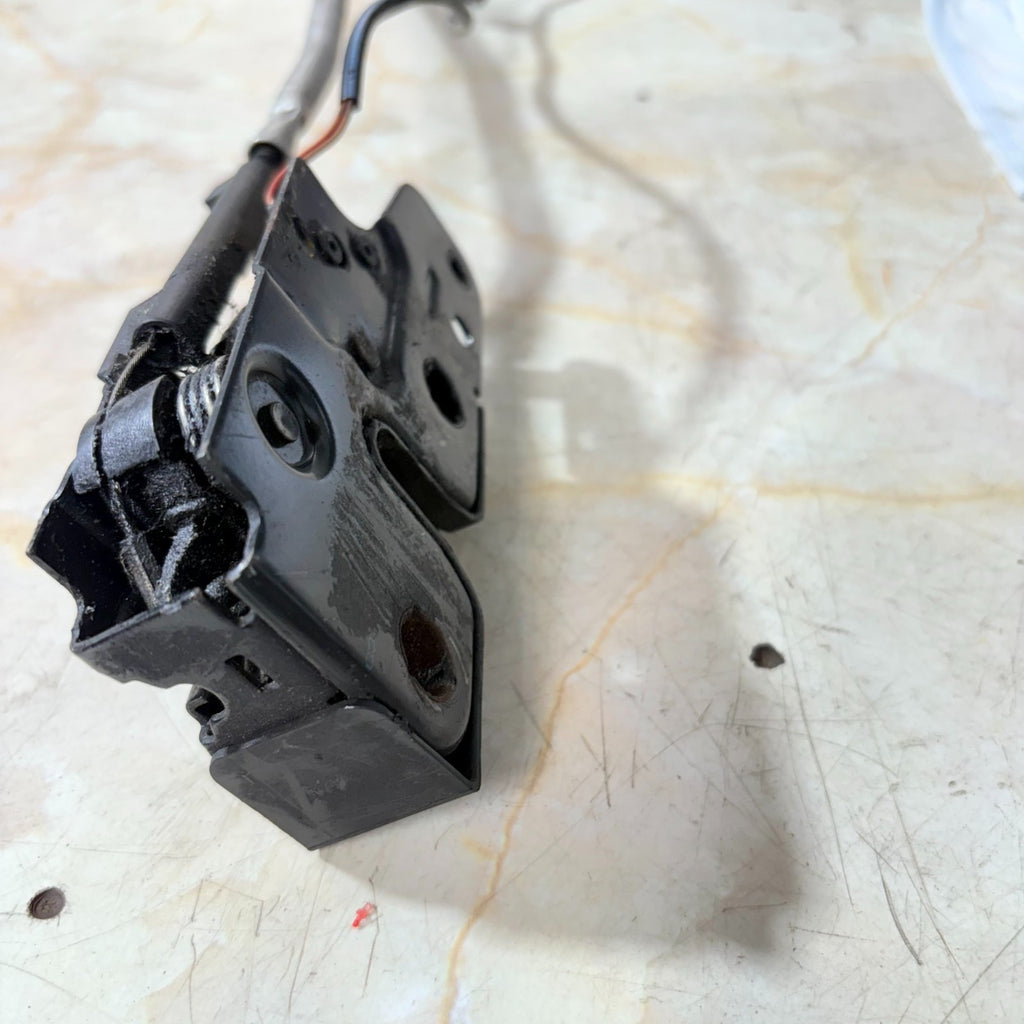 Audi TT/TTS FV (8S) 2015-2023 Front Right Door Lock Actuator 8X2837016B RHD