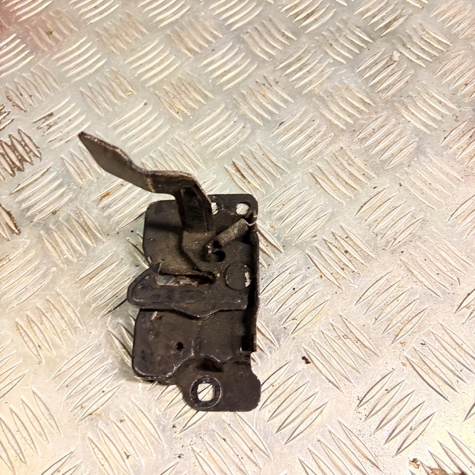 Dodge Caliber 2007-2012 Front Bonnet Hood Lock Latch Catch 5 Door Non-SRT