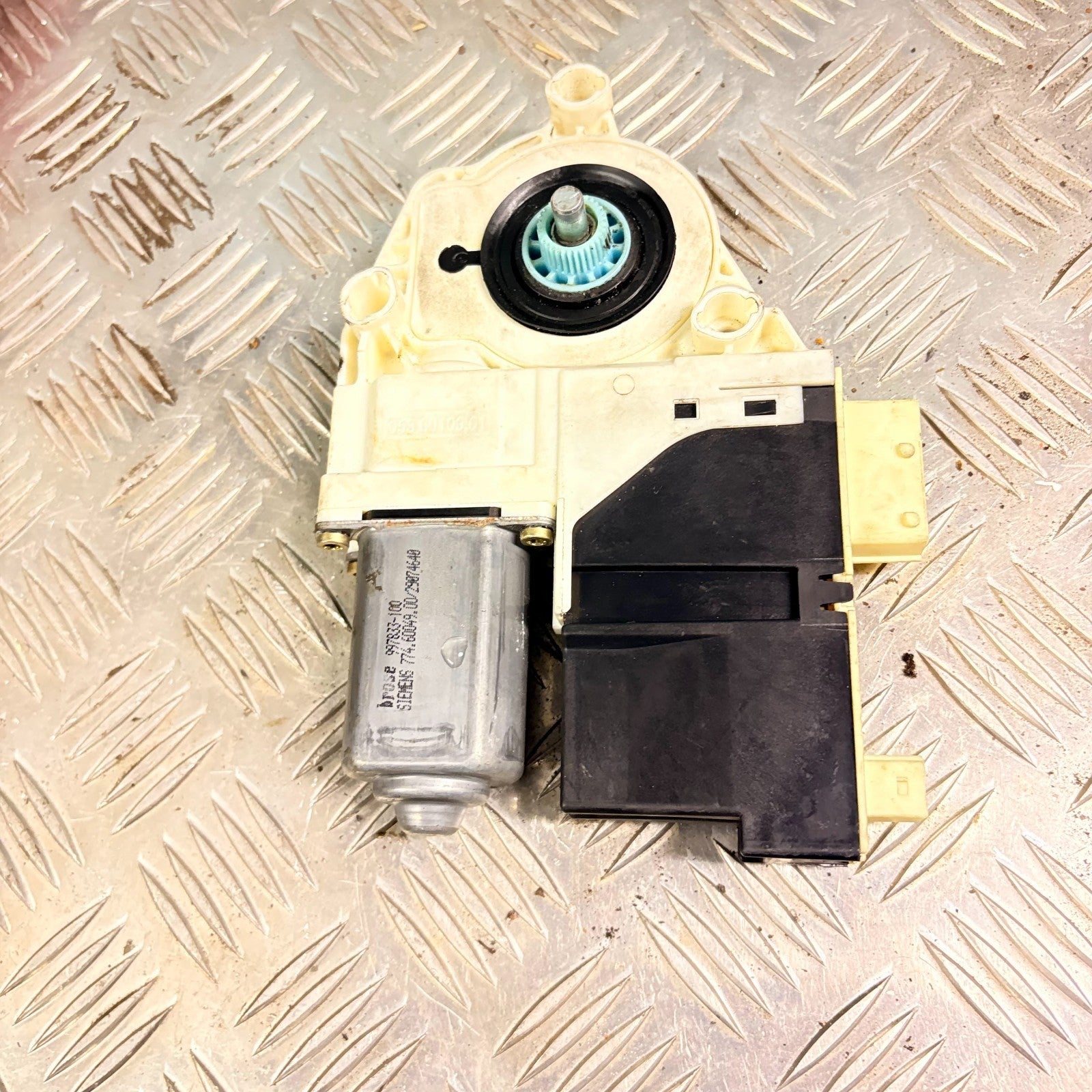 997833-100 Window Motor Front Left for C5 2005
