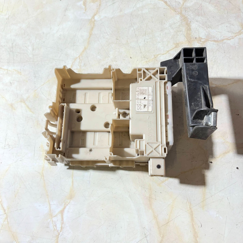 2016 CITROEN C1 1.2 PureTech Feel MK2 FUSEBOX 82730-0H050-A