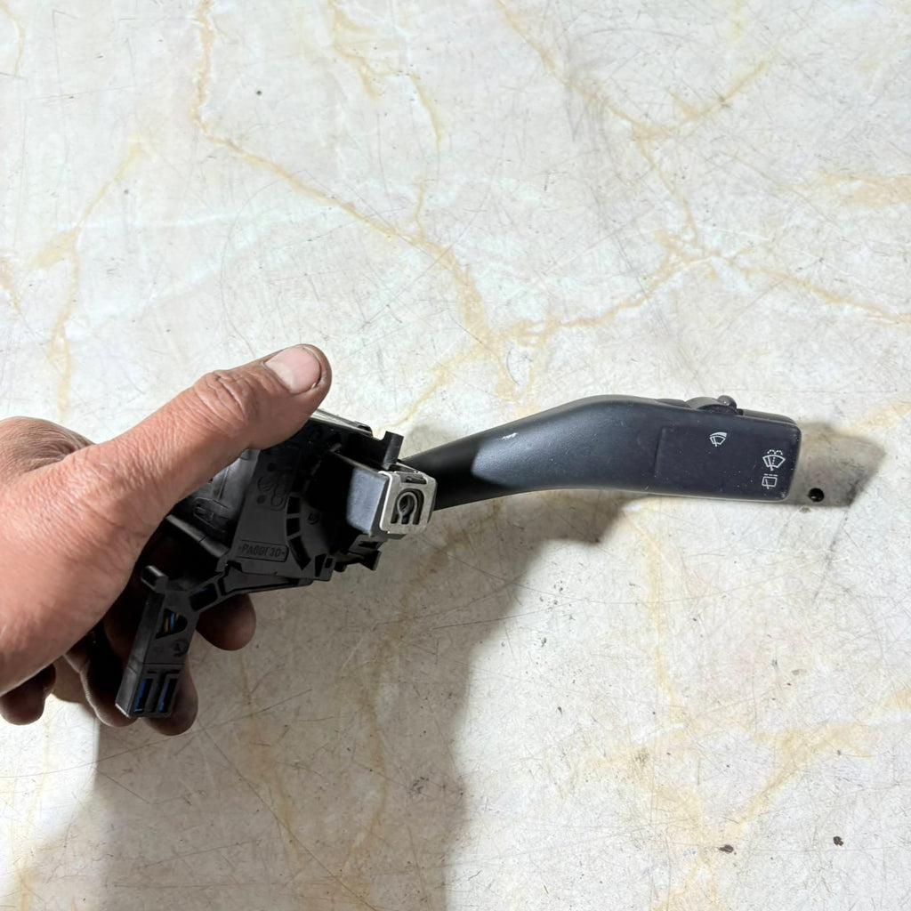 VW Volkswagen Golf 5 Seat Windscreen Wiper Stalk MFA Control Switch 1K0953519
