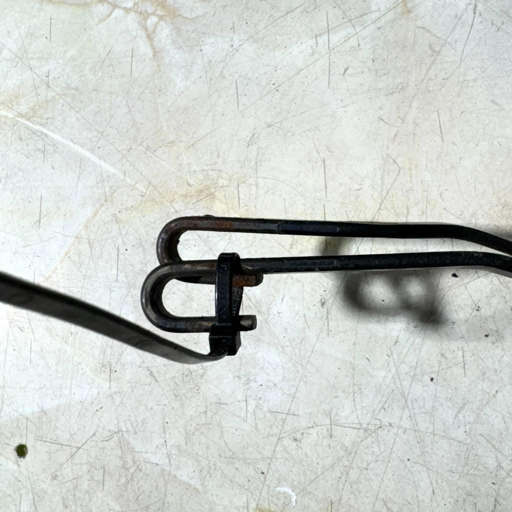 Peugeot 1007 2005-2009 Front Windscreen Wiper Arm Pair Left & Right 9646460280