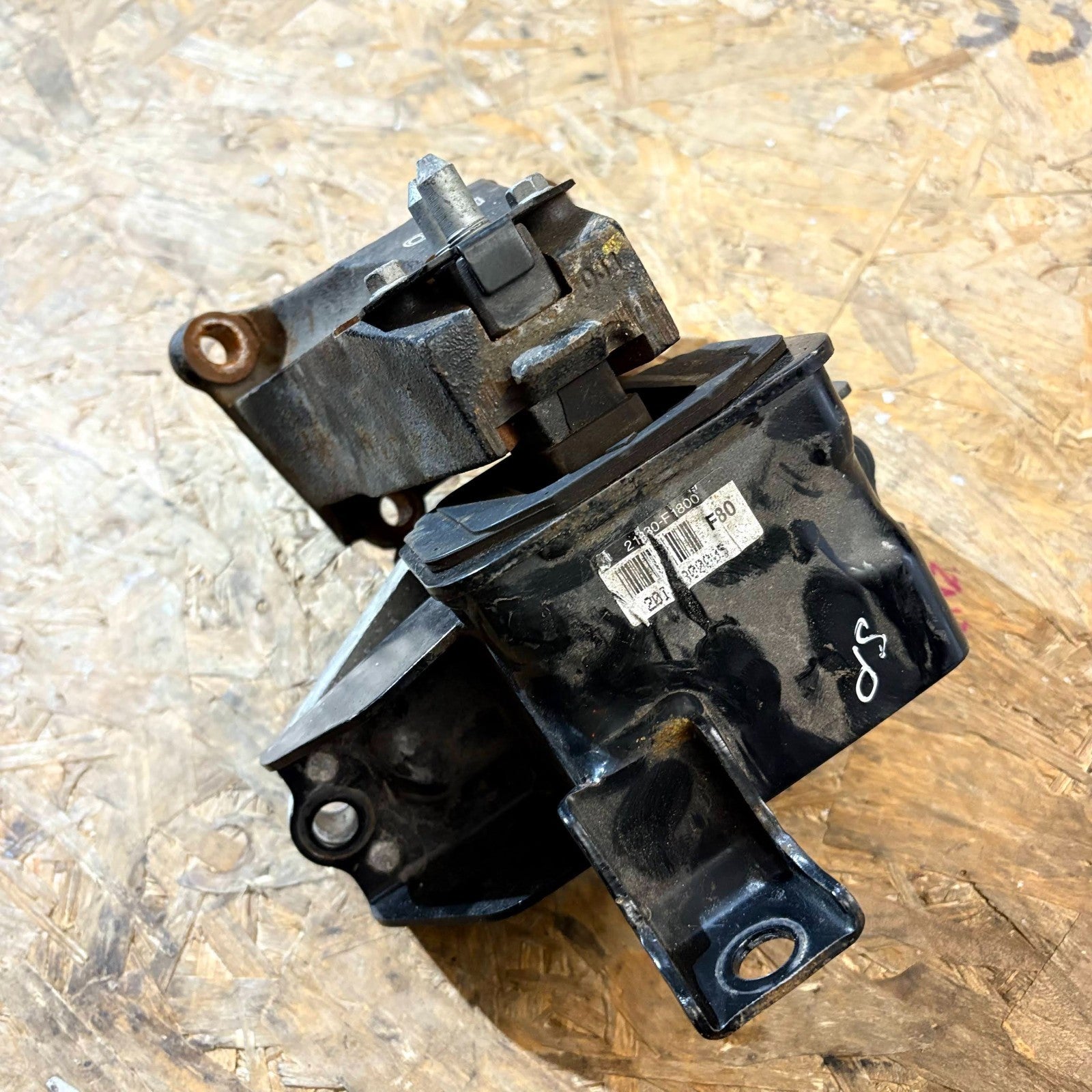 Kia Sportage Mk4 (QL/QLE) Manual Gearbox Mount Bracket Front Left 21830-F1800