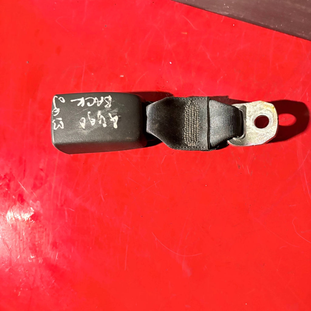TOYOTA AYGO 2013 SEAT BELT BUCKLE CLIP RIGHT REAR E034501