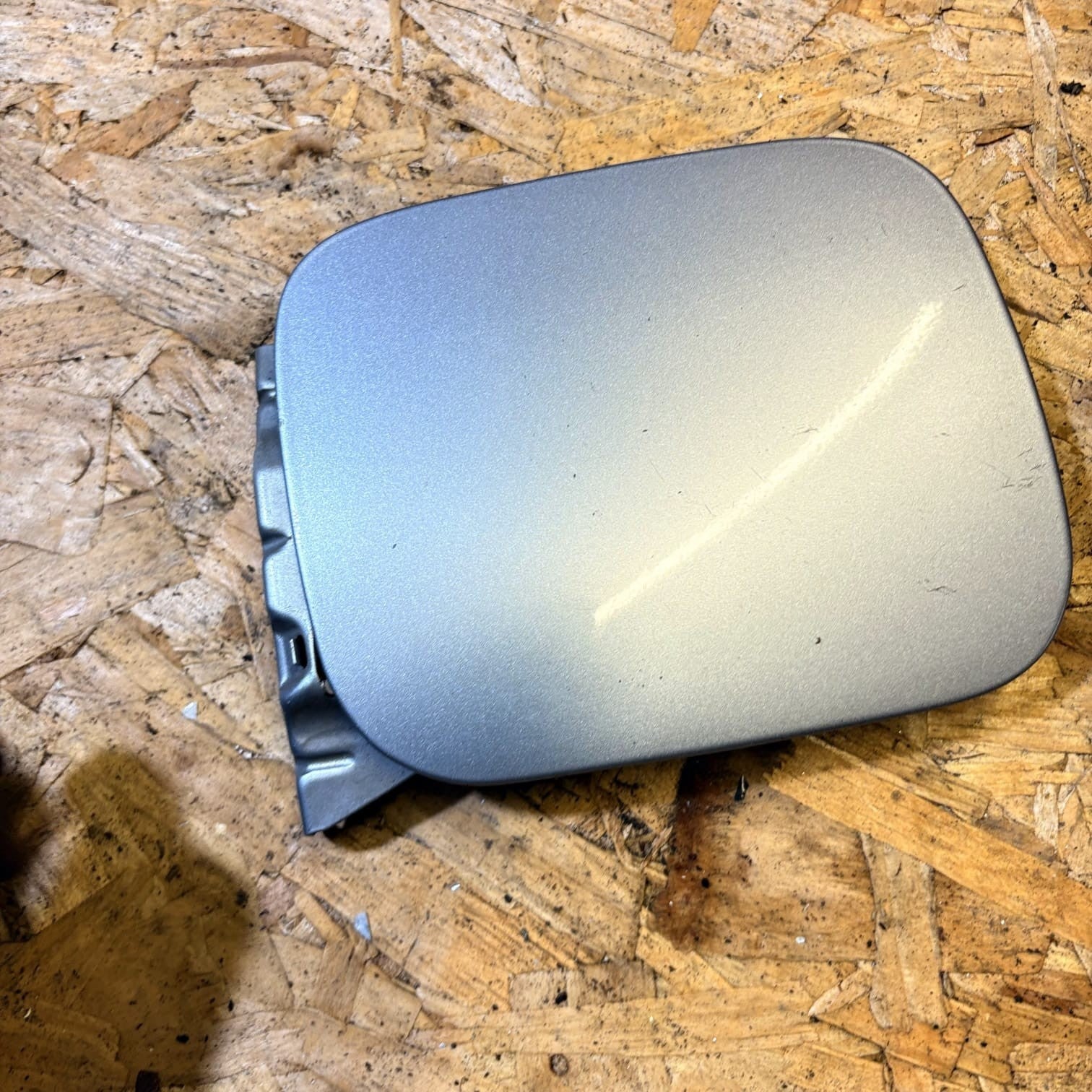 Audi A3 8L Hatchback Fuel Filler Flap Door Cover Silver 8L0010141T 1996-2003