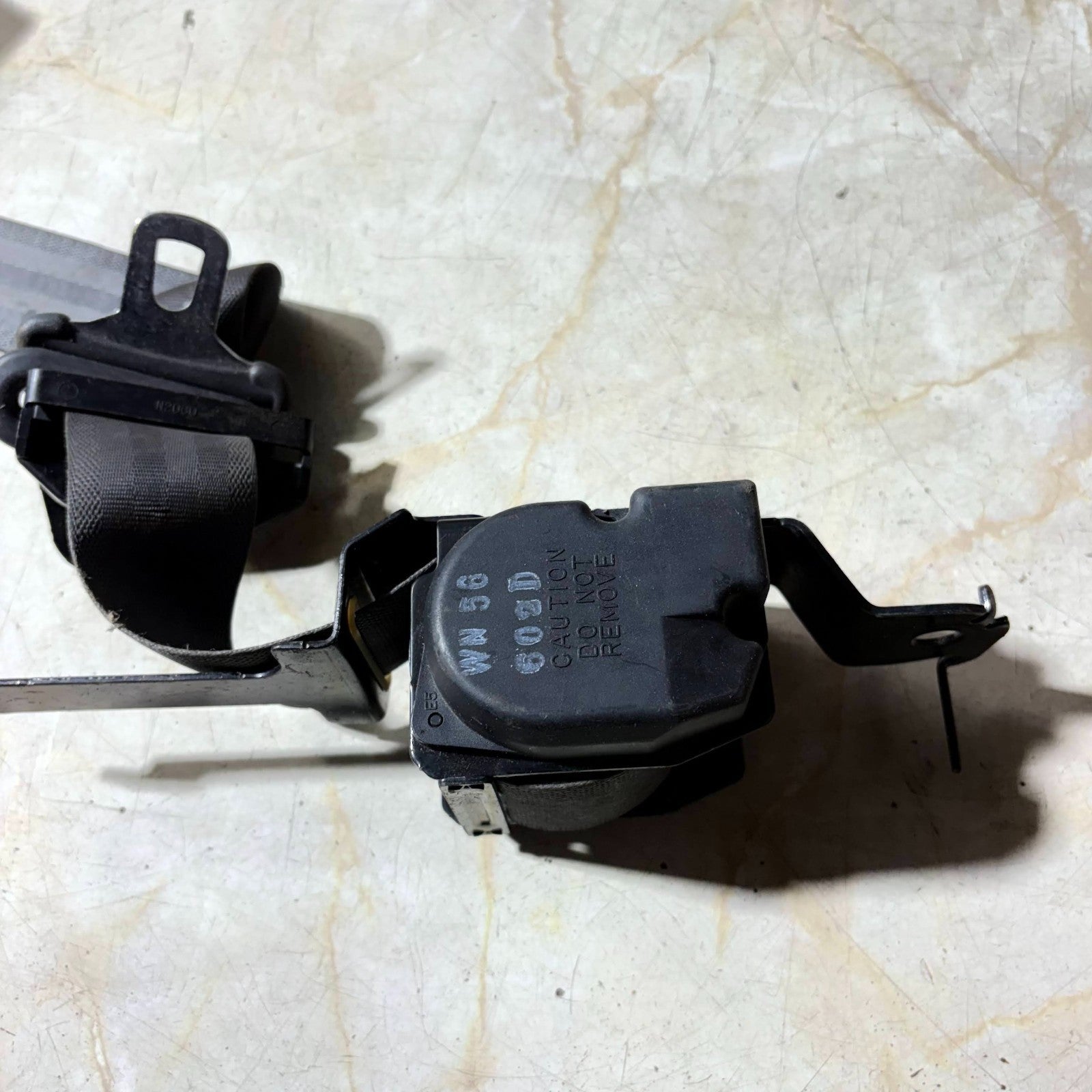 Seat belt for Mitsubishi 0420007