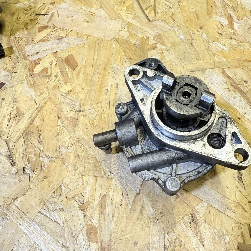 VAUXHALL CORSA D VACUUM PUMP 73501167 1.3CDTI 2010