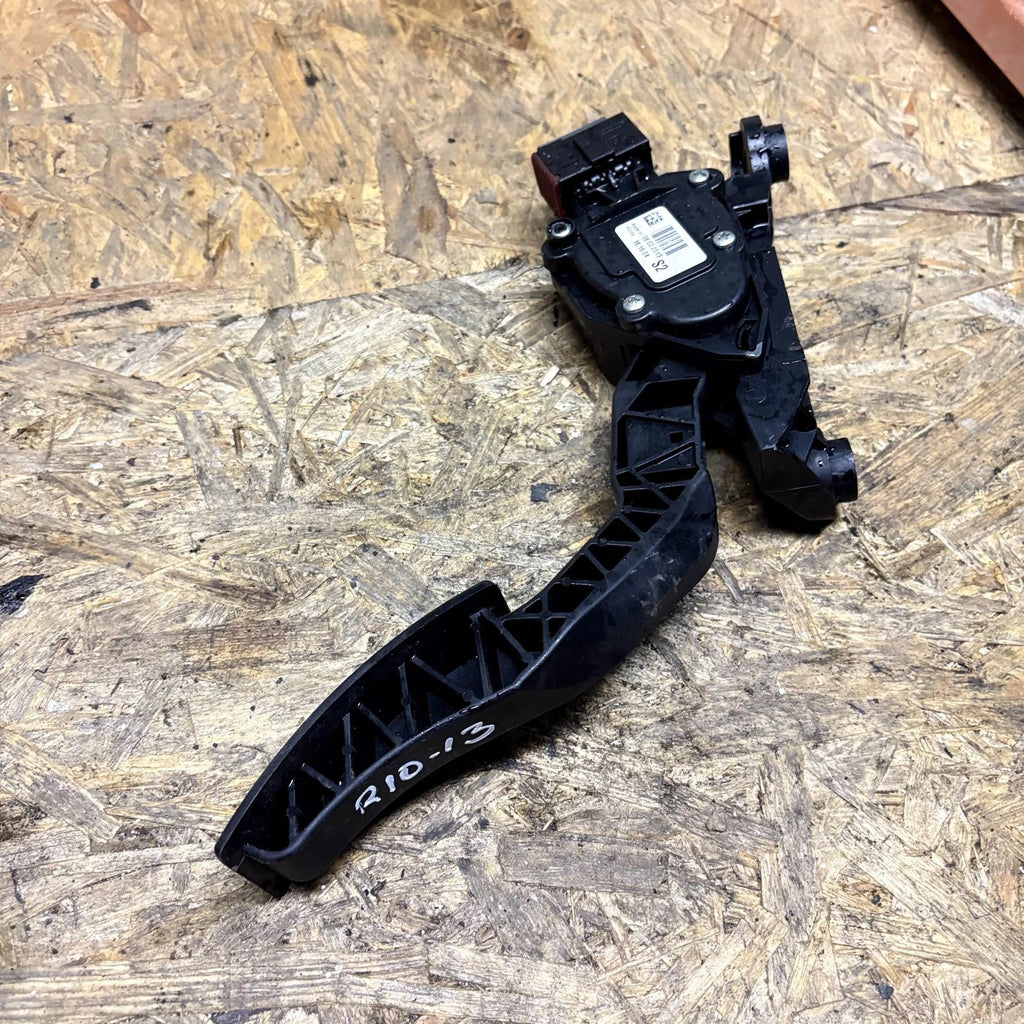 Kia Rio 2012 2013 2014 2015 2016 2017 Accelerator Throttle Pedal 32700-1RXXX