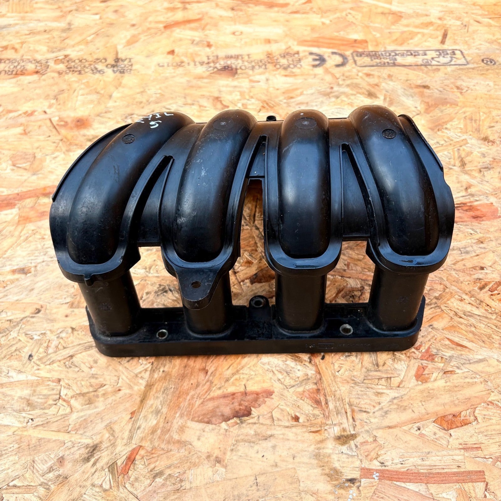 Nissan Note E11 1.4 CR14DE Petrol Air Intake Manifold 2006-2013