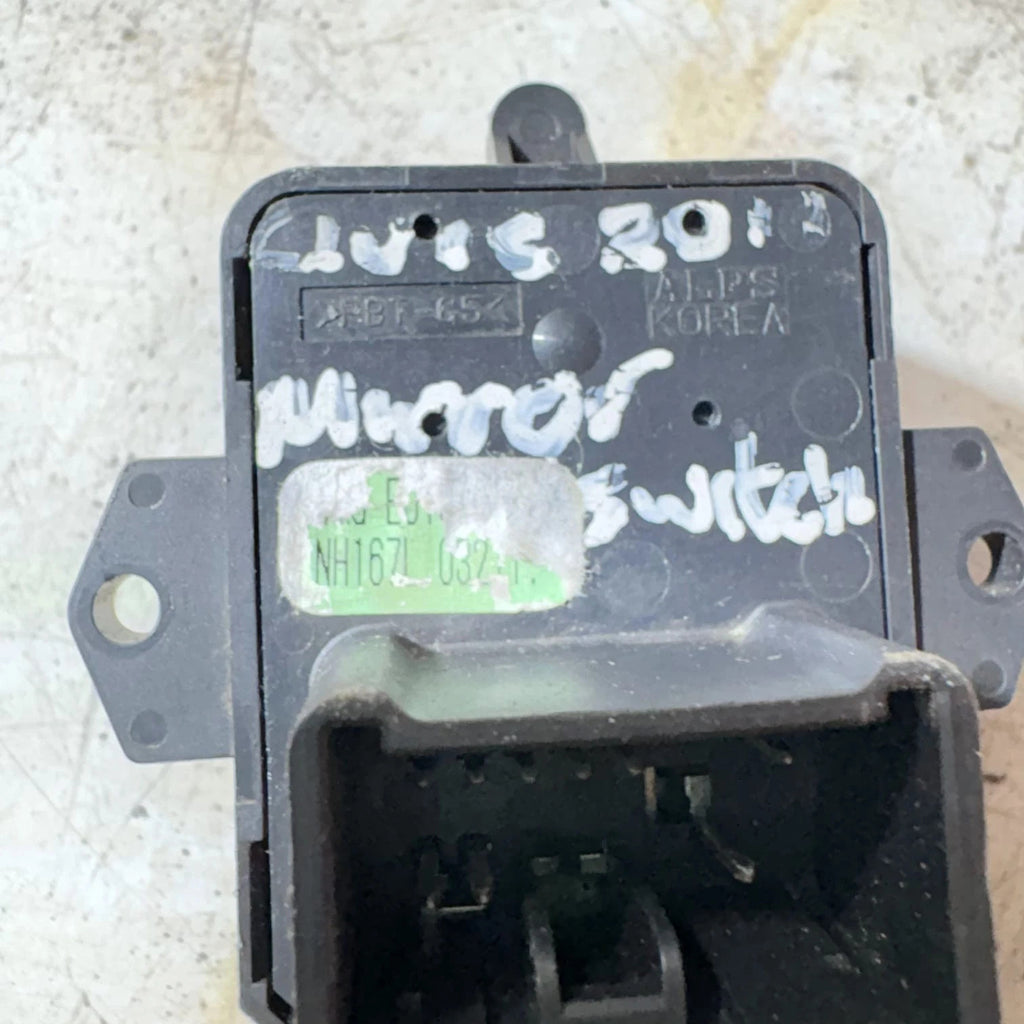 HONDA CIVIC Hatchback FK8 Type-R Mirror Adjustment Switch 35190-T6A-J01 2012