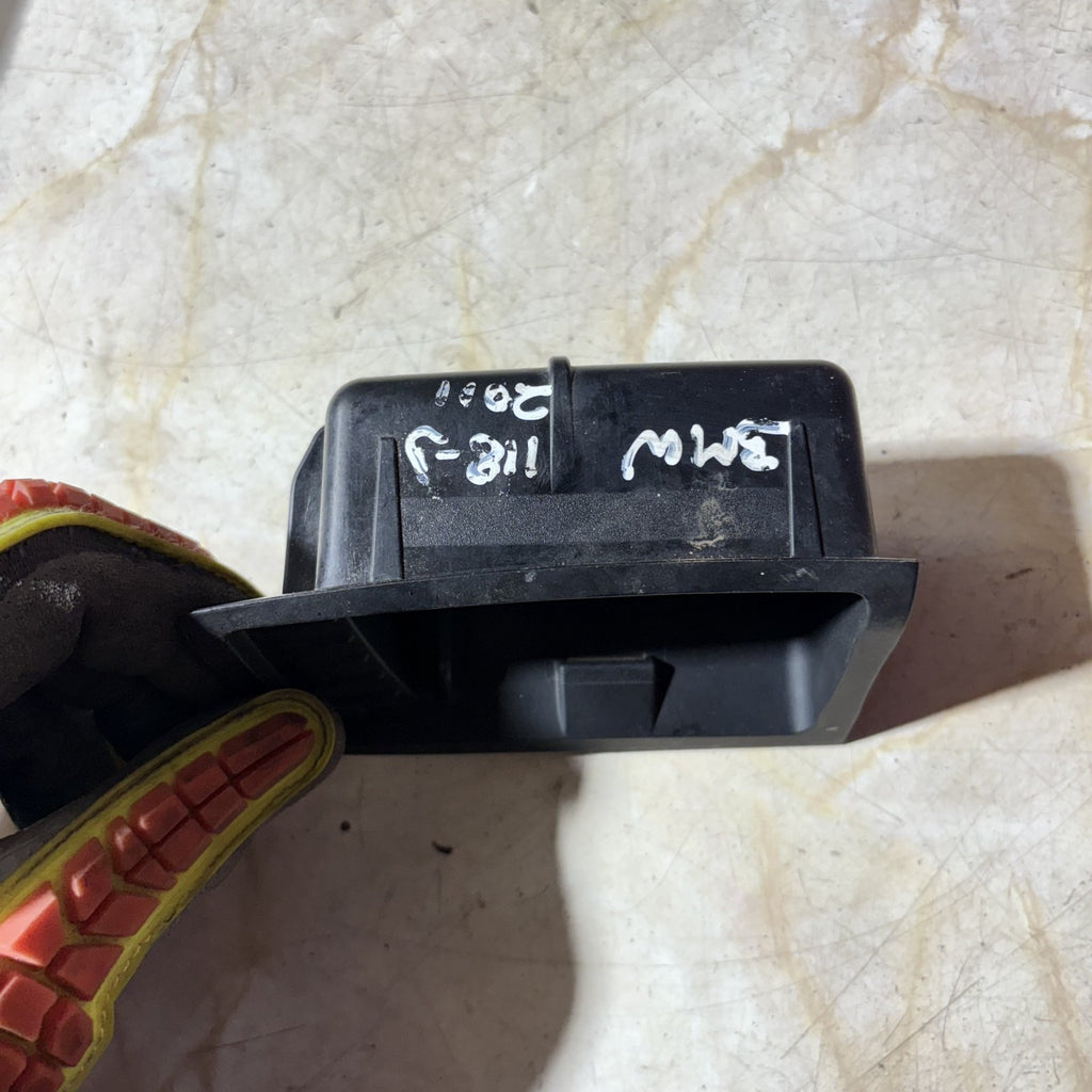 BMW 118D 2011 ASHTRAY INSERT 22167210
