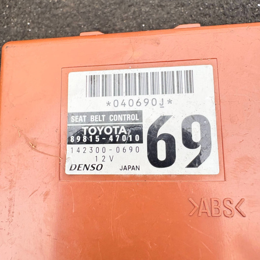 TOYOTA PRIUS 2015 Control Unit Denso 89815-47010