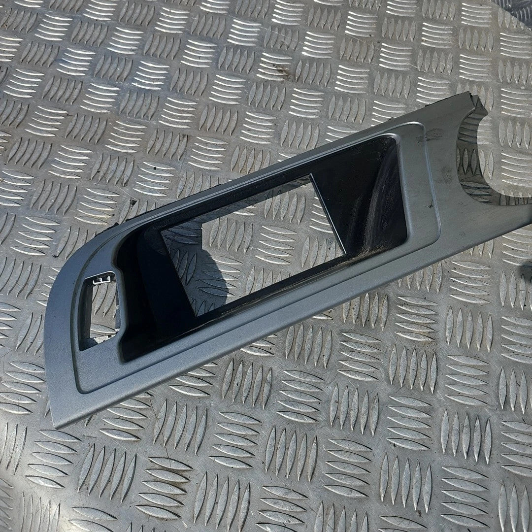 AUDI A4 B8 8K (2008 > 2015) DASHBOARD SCREEN SURROUND TRIM 8K2857185G