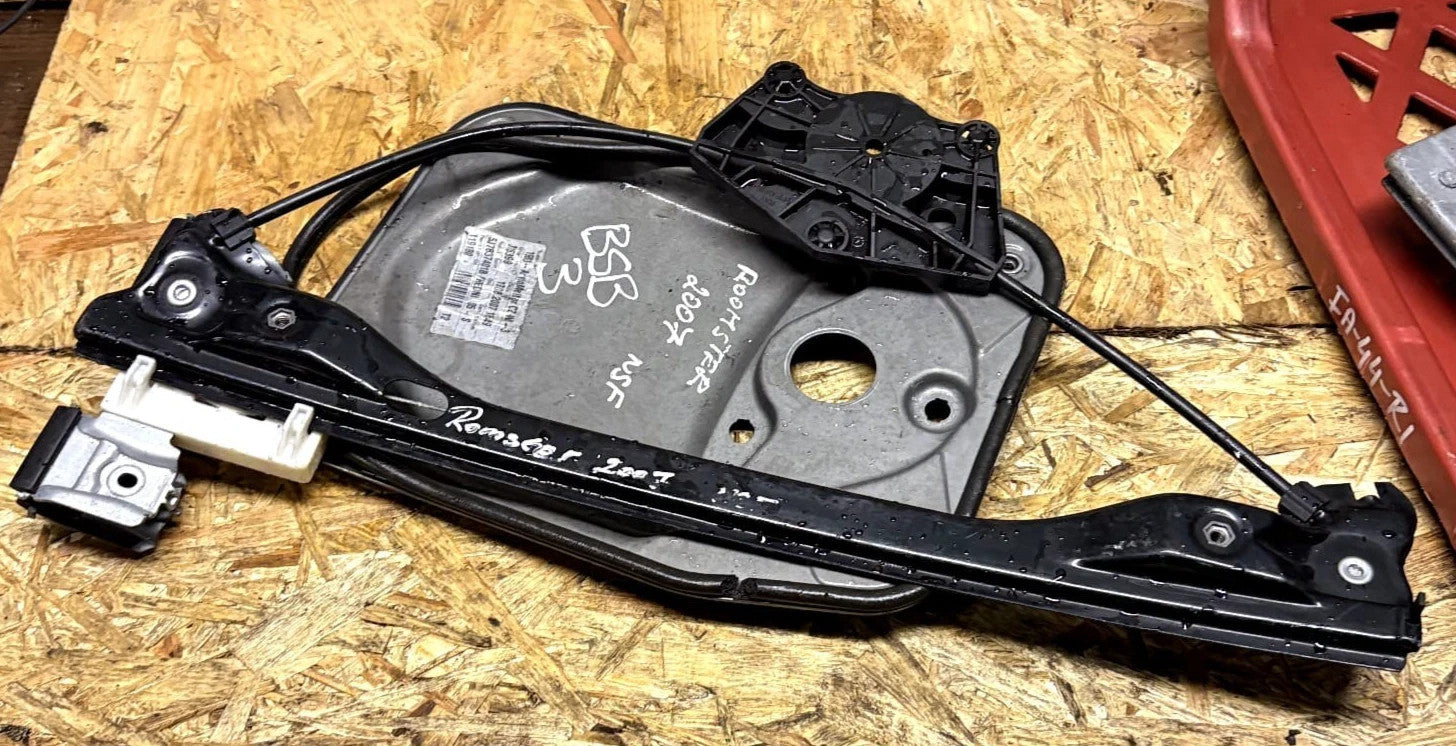 SKODA ROOMSTER 5J Passenger Front Window Regulator 5J7837401B 2007